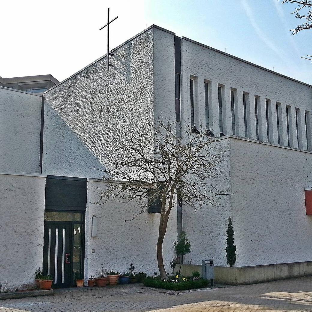 Kirche St. Hedwig Koblenz (c) Andrea Maßfeller Kirche St. Hedwig von außen